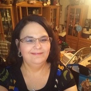 Meet your Posher, Carrie